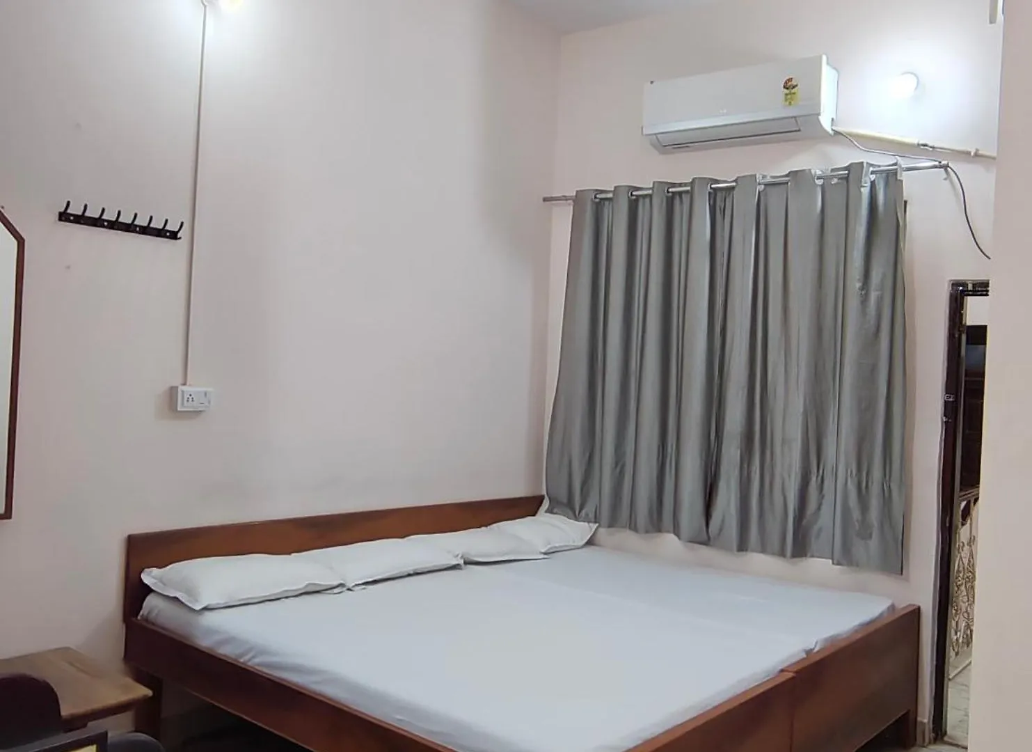 Kashika Paying Guest House Varanasi