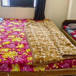  Guest house Maa Paying